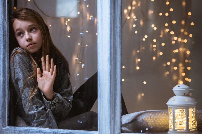 Eccac Girl In Window Mid Hi Res